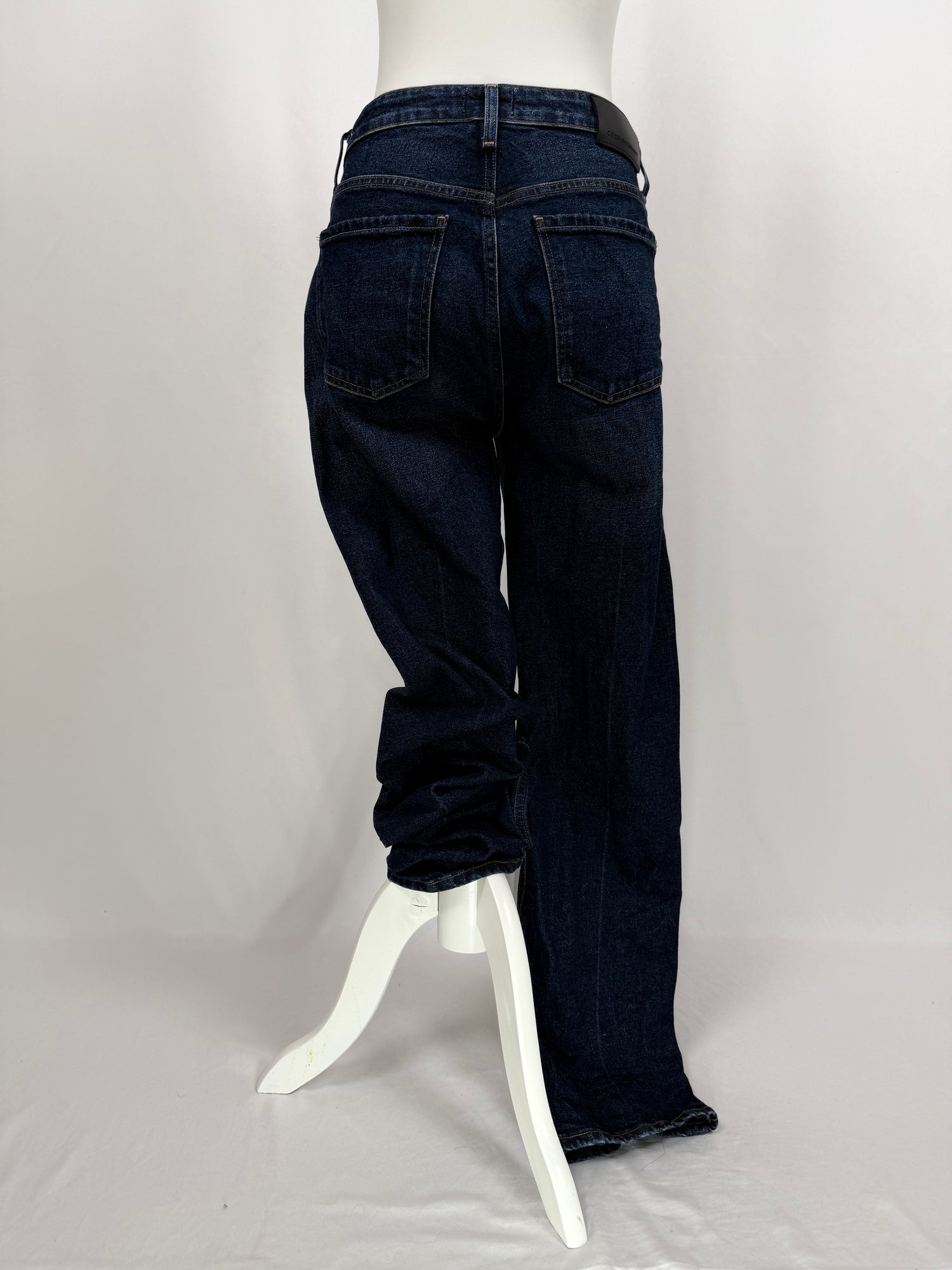 Jean Zurie droit bleu foncé