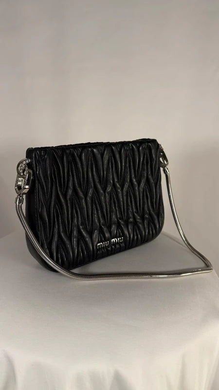 Pochette matelassée Sassy noire