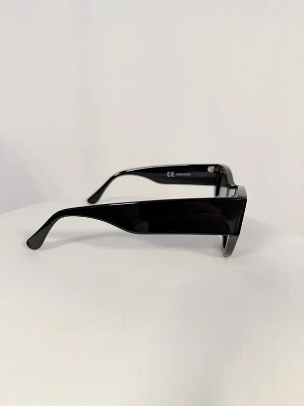 Lunettes de soleil Venezia cat-eye noires