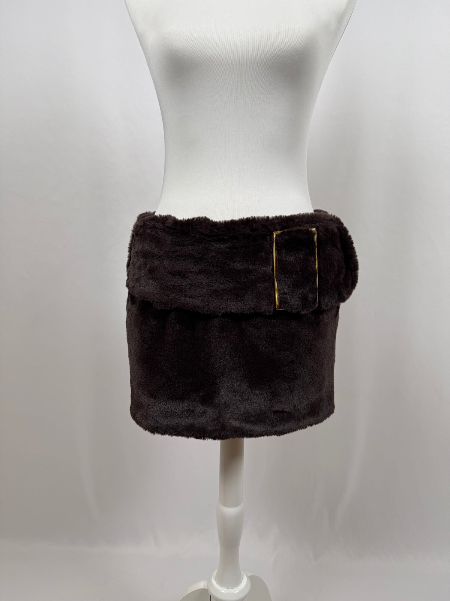 Mini-jupe ceinture en fourrure marron