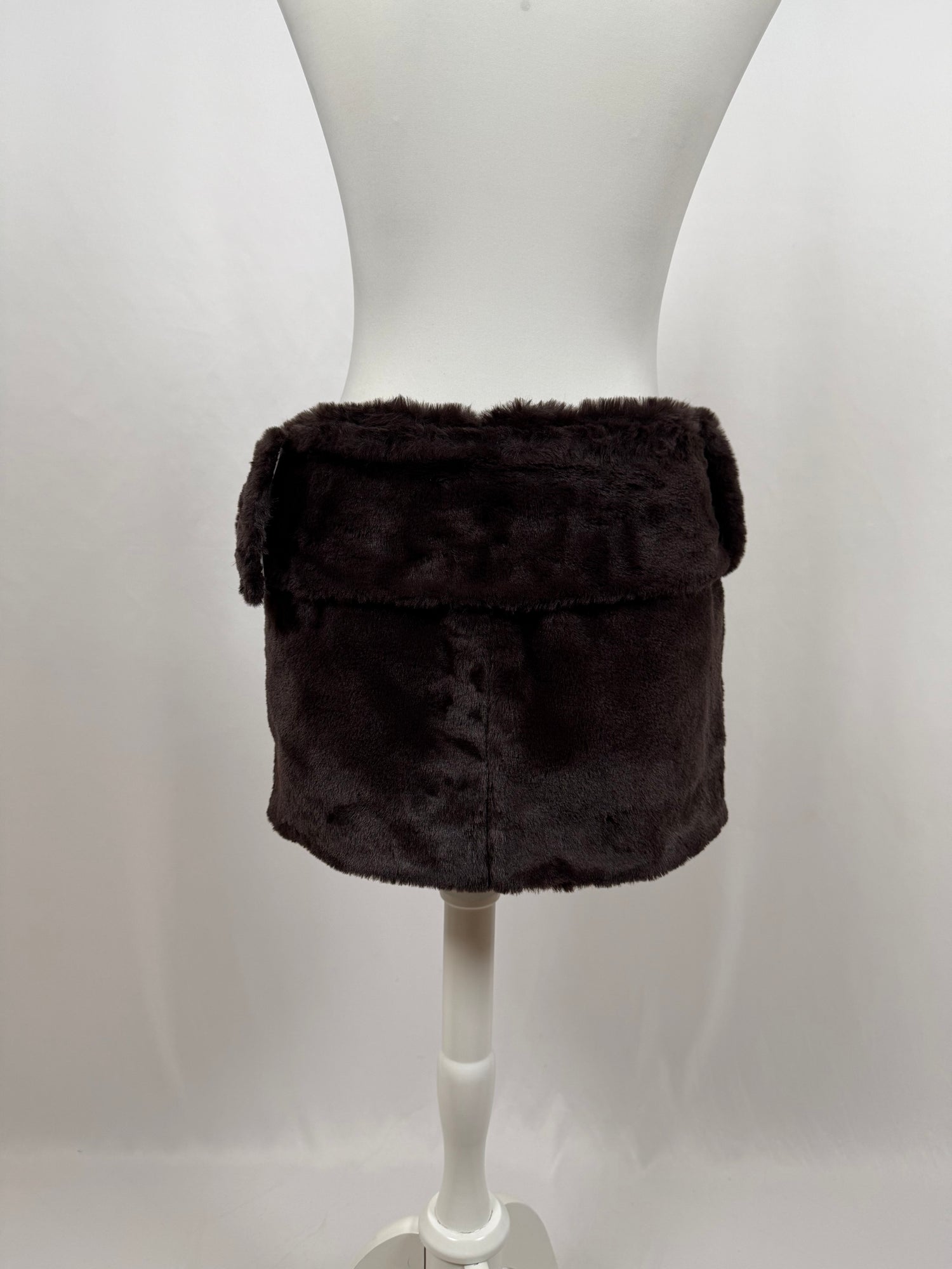 Mini-jupe ceinture en fourrure marron