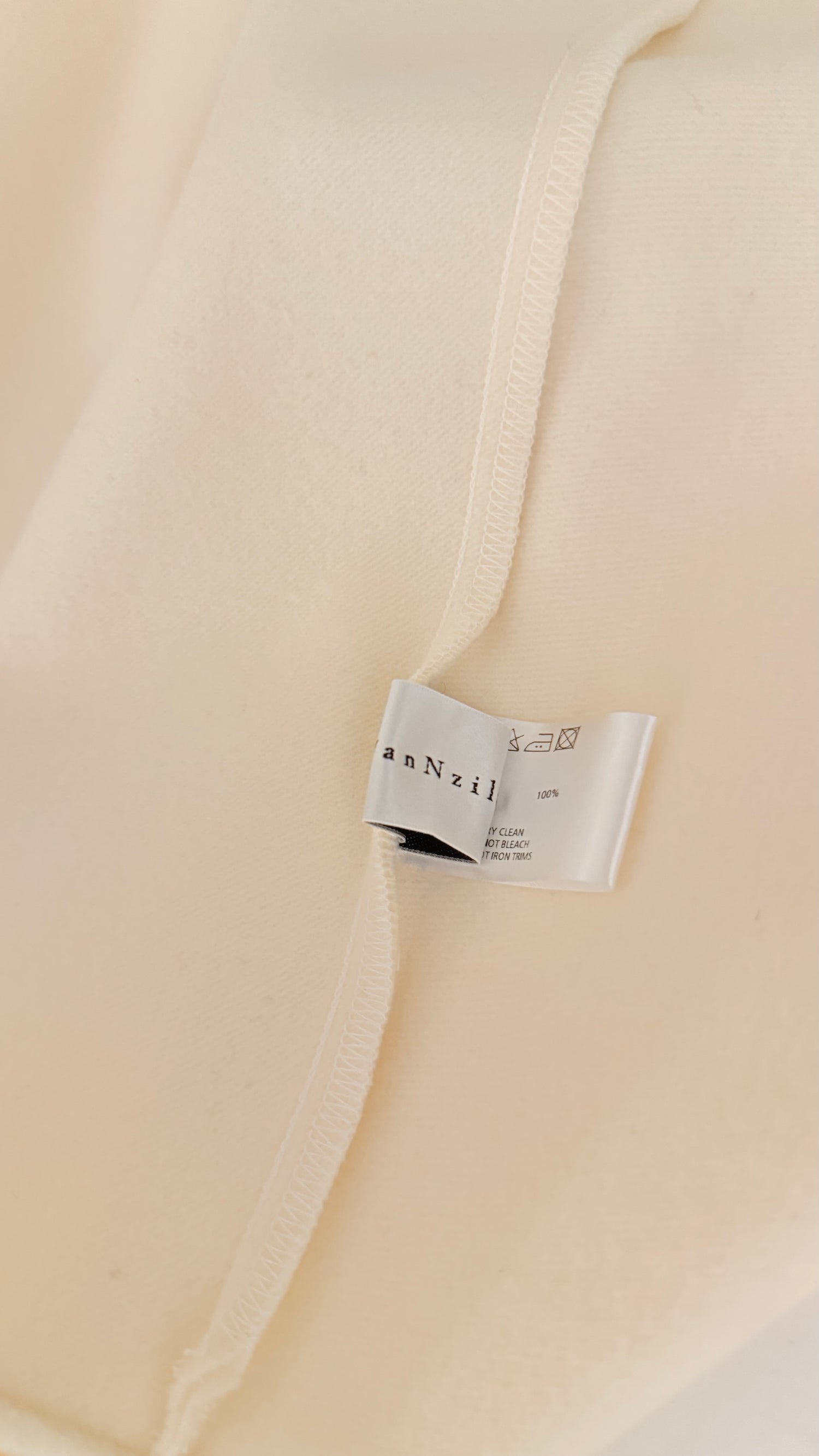 Poncho crème court noué