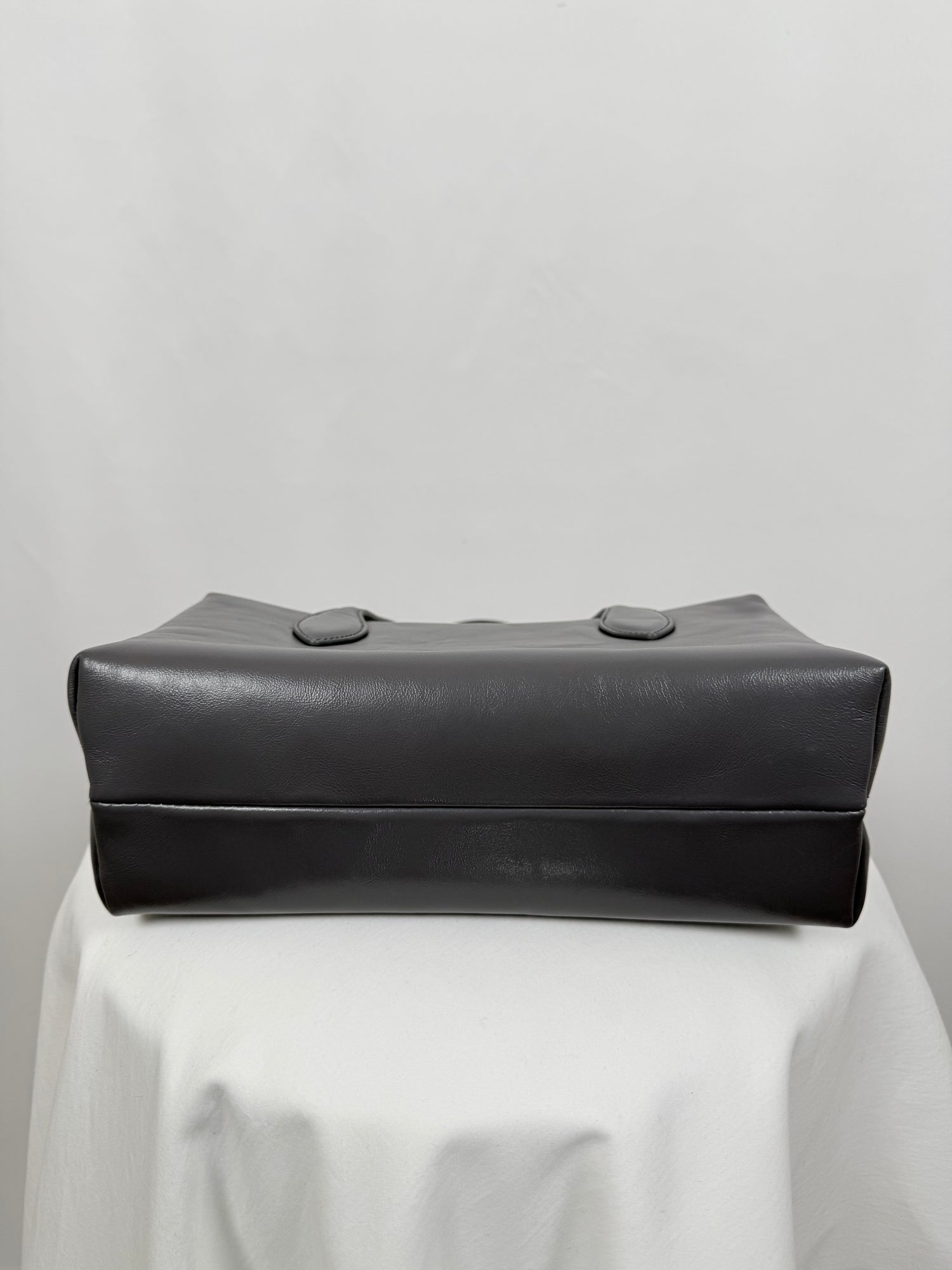 Sac porté épaule en cuir gris