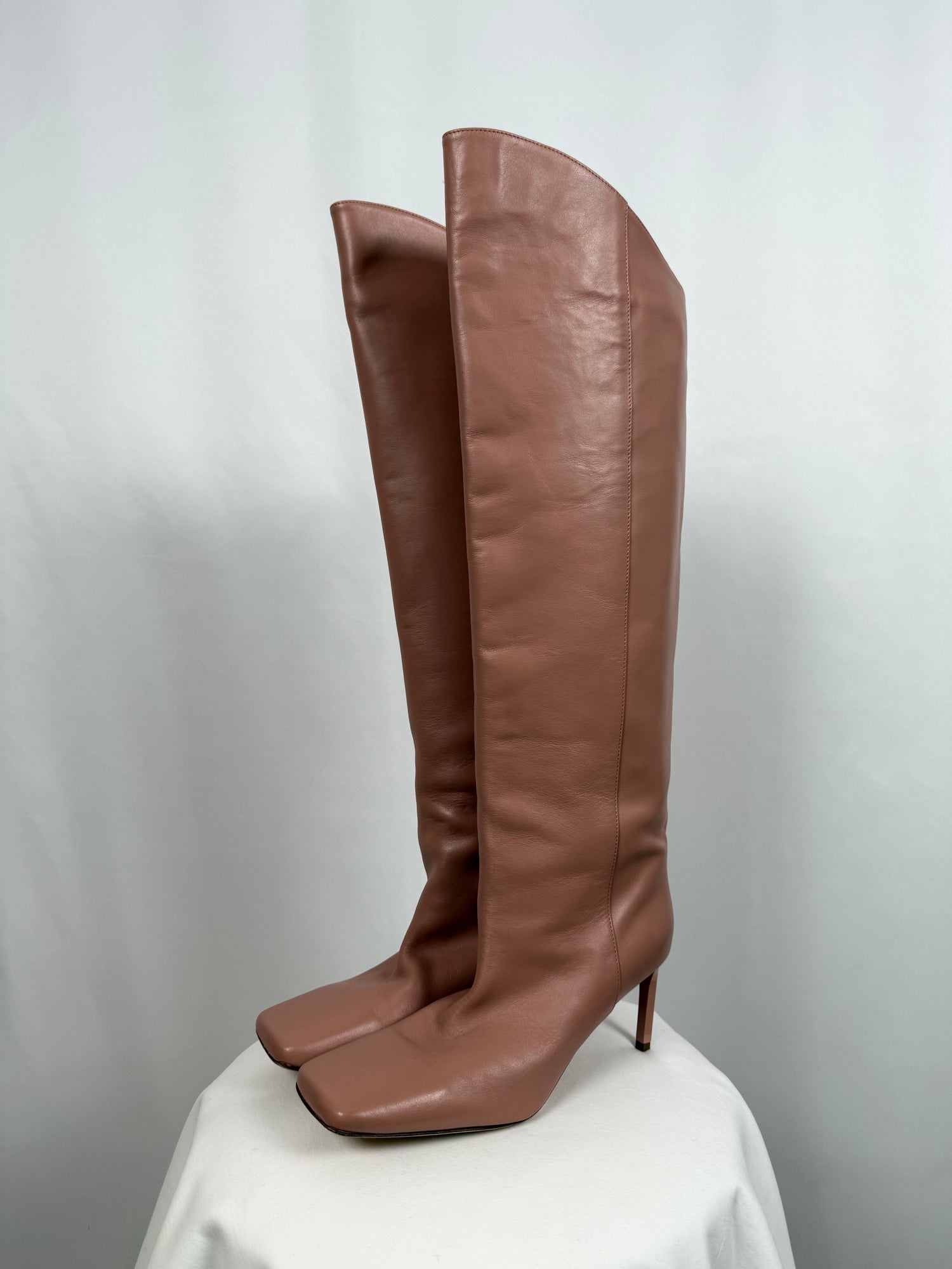 Bottes hautes Elia en cuir rose poudré
