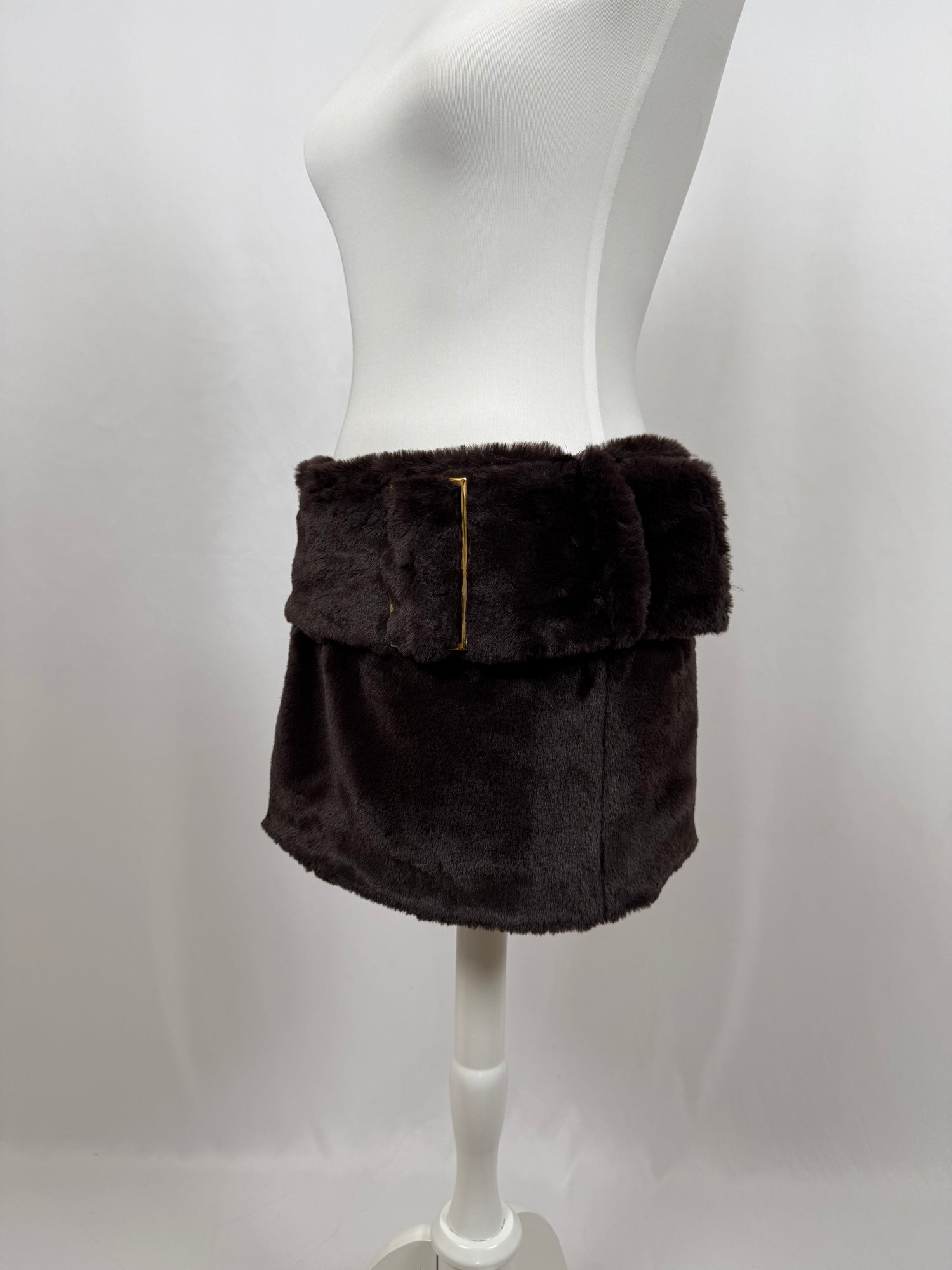 Mini-jupe ceinture en fourrure marron