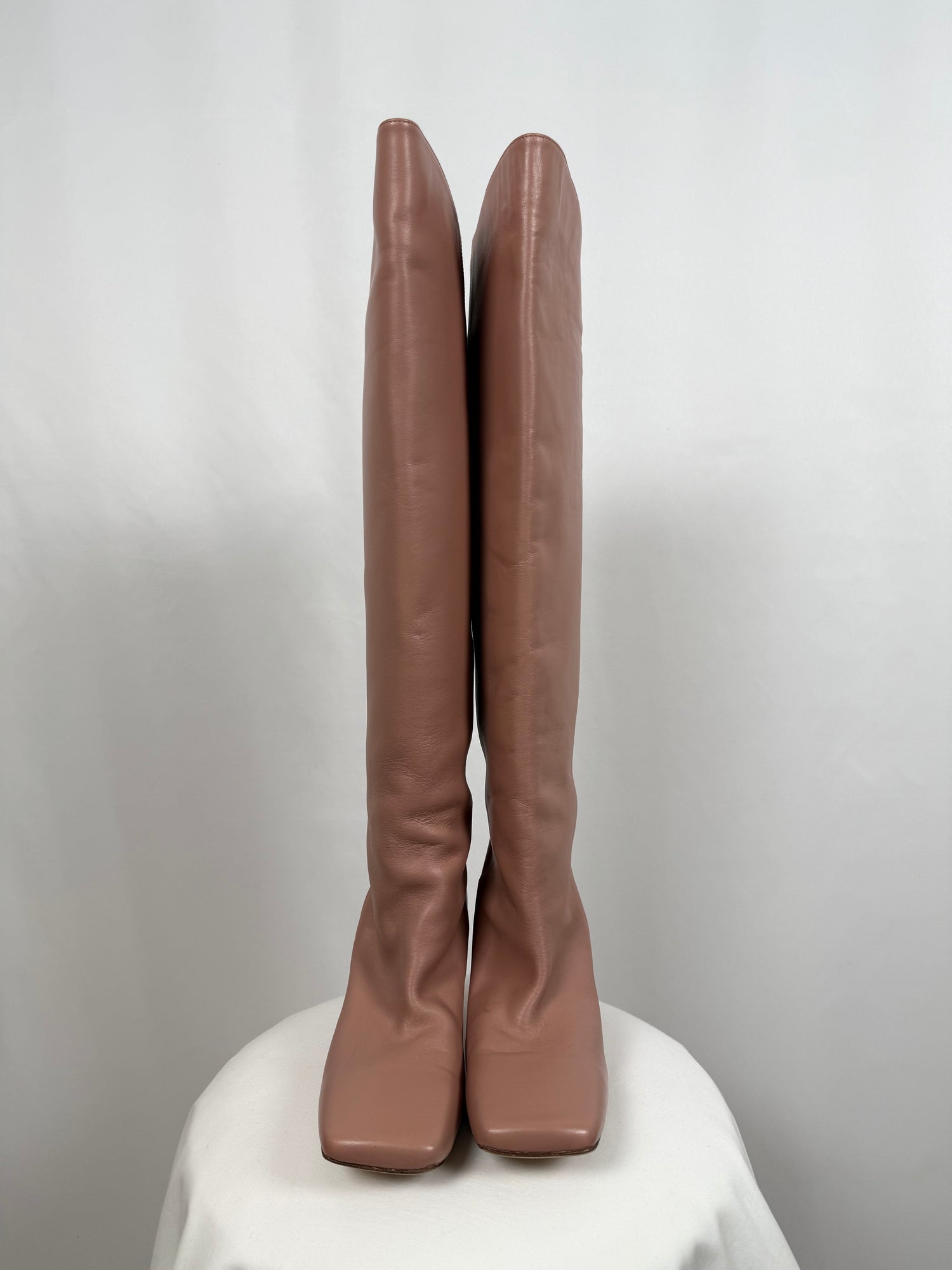 Bottes hautes Elia en cuir rose poudré