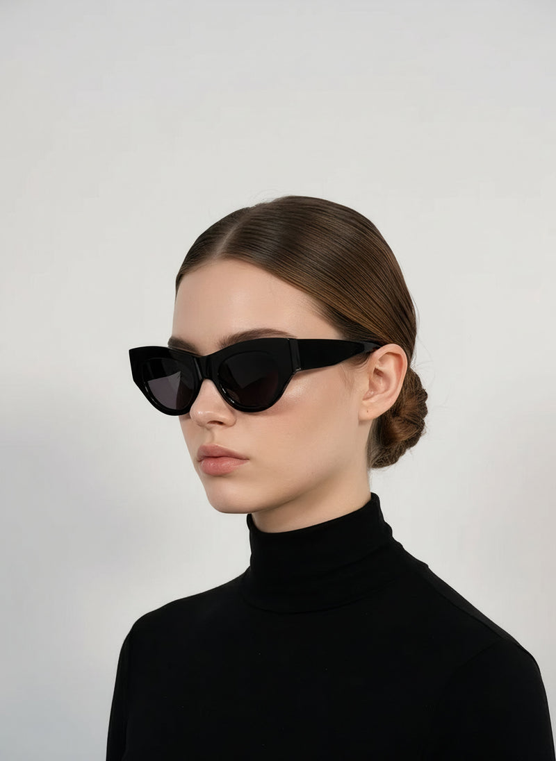 Lunettes de soleil Venezia cat-eye noires